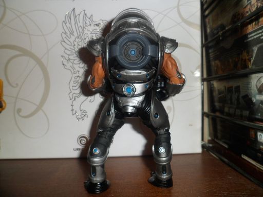 Mass Effect 3 - Grunt Action Figure - обзор